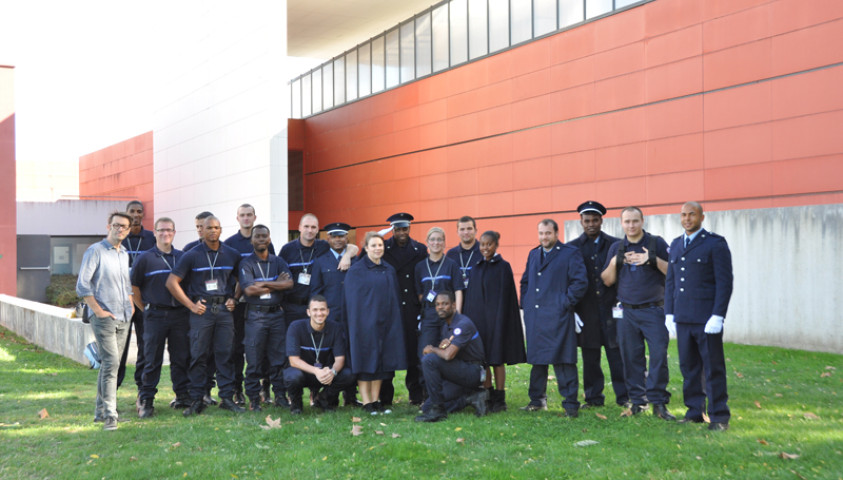 Résidence d'artiste : Arnaud Théval, le tigre et le papillon - épisode 1