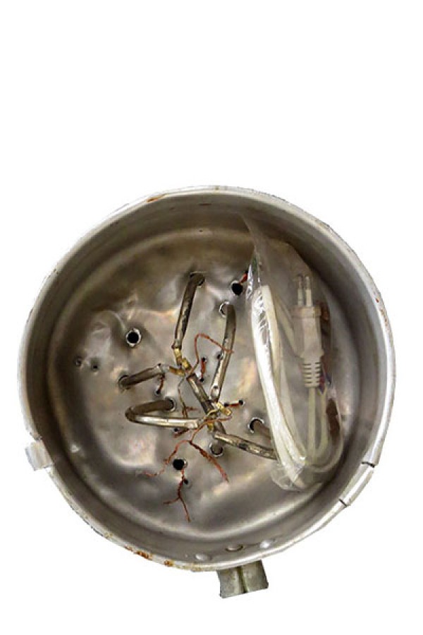 Histoire. L'art en prison. Les arts de la débrouille. Objets du quotidien. Réchaud