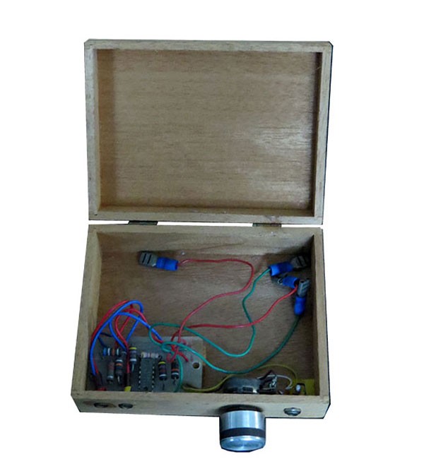 Histoire - L'art en prison - Les arts de la débrouille - Arts du divertissement. Poste radio