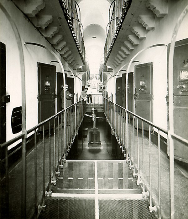 Cellules individuelles dans l'Entre-deux-guerres